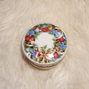 Mikasa Christmas Bouquet Trinket / Candy Dish Vintage 1980s